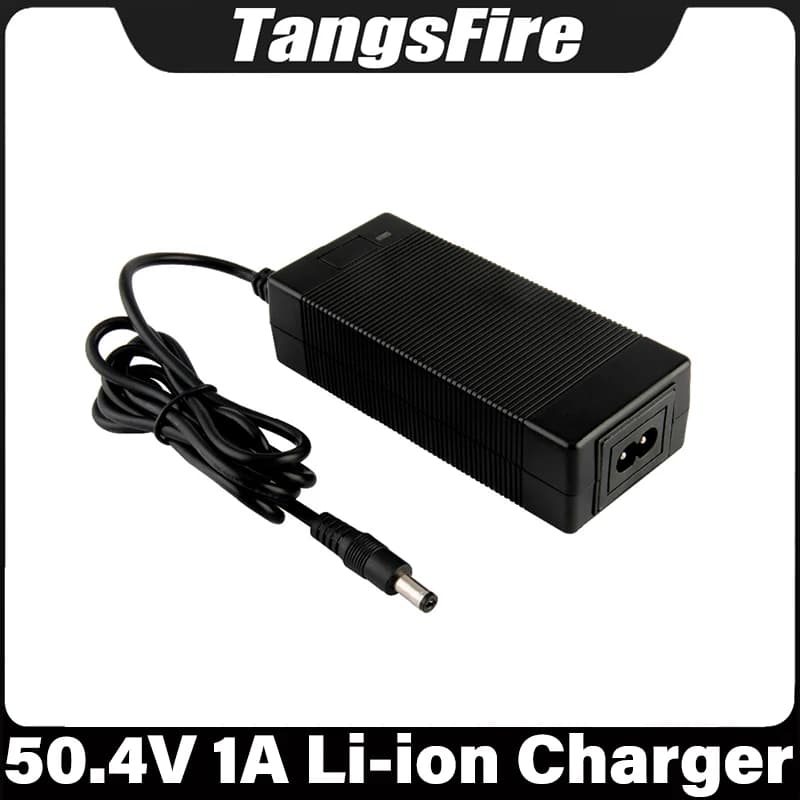 Caricabatterie agli ioni di litio da 50.4V 1A 12S per monopattino elettrico e bicicletta con batteria al litio da 43.2V 43.8V 44.4V 48V, connettore DC