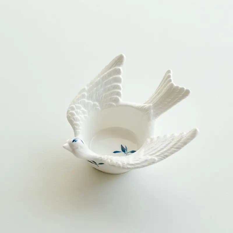 Decorazione creativa dipinta a mano Phalaenopsis Flying Swallow Candeliere Decorazione in ceramica Aromatreatment da tavolo
