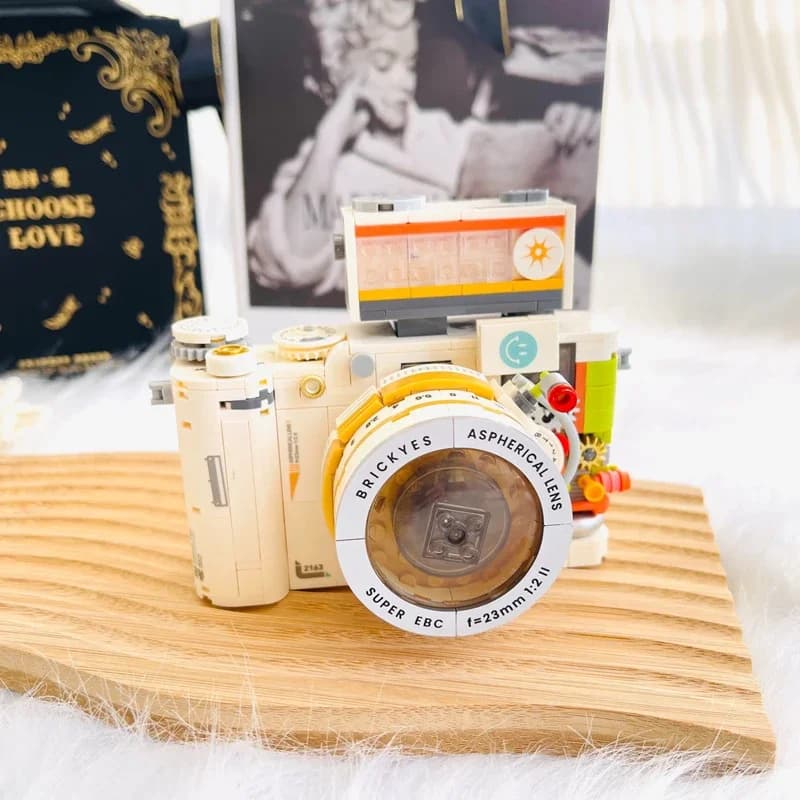 Blocchi di costruzione creativi Universo meccanico Fotocamera retrò assemblato Giocattoli fatti a mano Ornamenti di modello Giocattoli educativi per il tempo libero fai-da-te