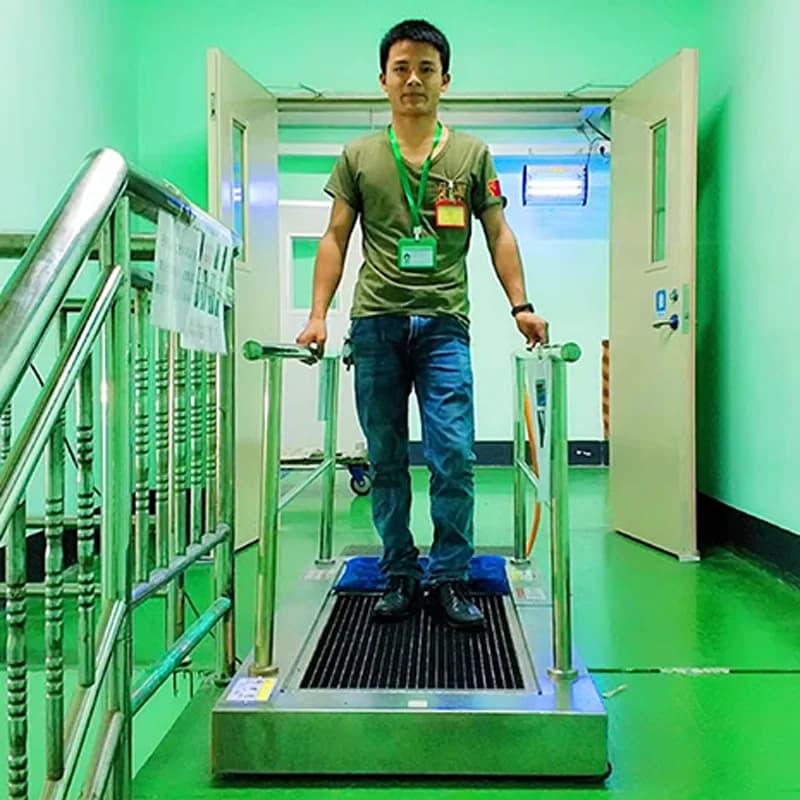 Macchina per la pulizia delle suola, spazzola per scarpe all'ingresso, pulizia e disinfezione dell'officina completamente automatica senza polvere, sho intelligente