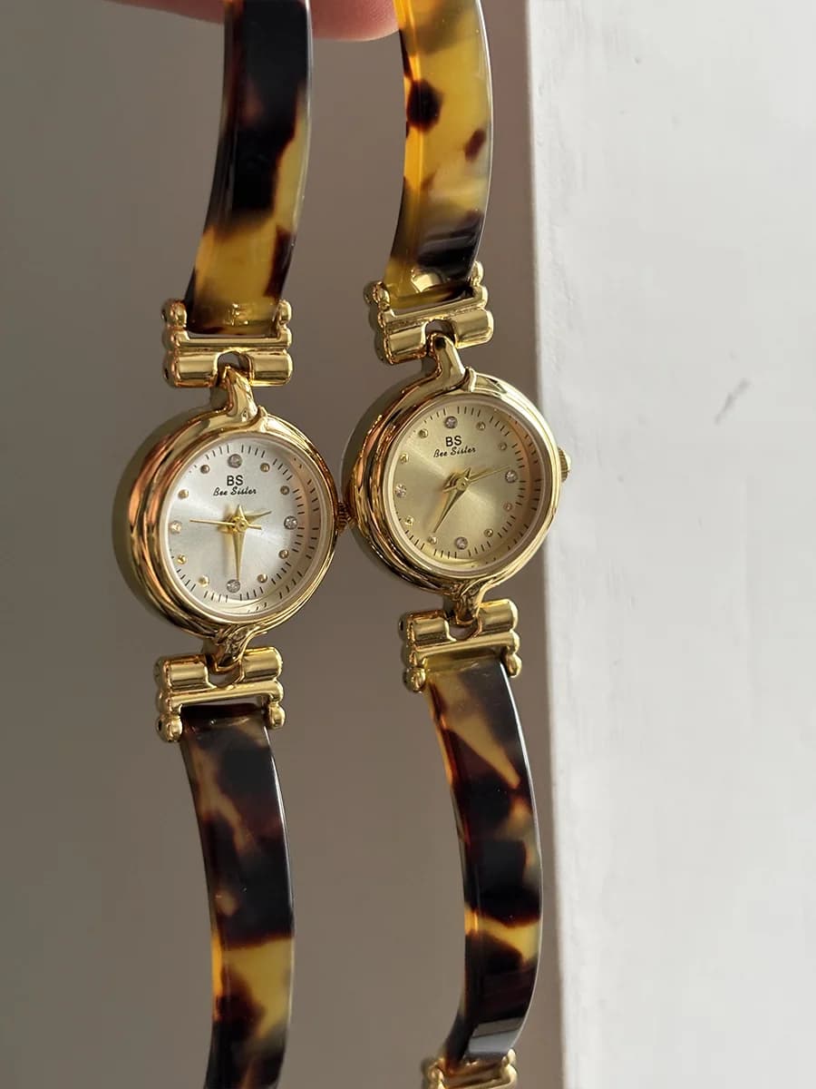 Nuovo Orologio di Lusso Vintage 2026 per Donne, Elegante Cinturino in Ambra con Quadrante Piccolo, Orologio da Polso al Quarzo da Donna, Regalo per Donne