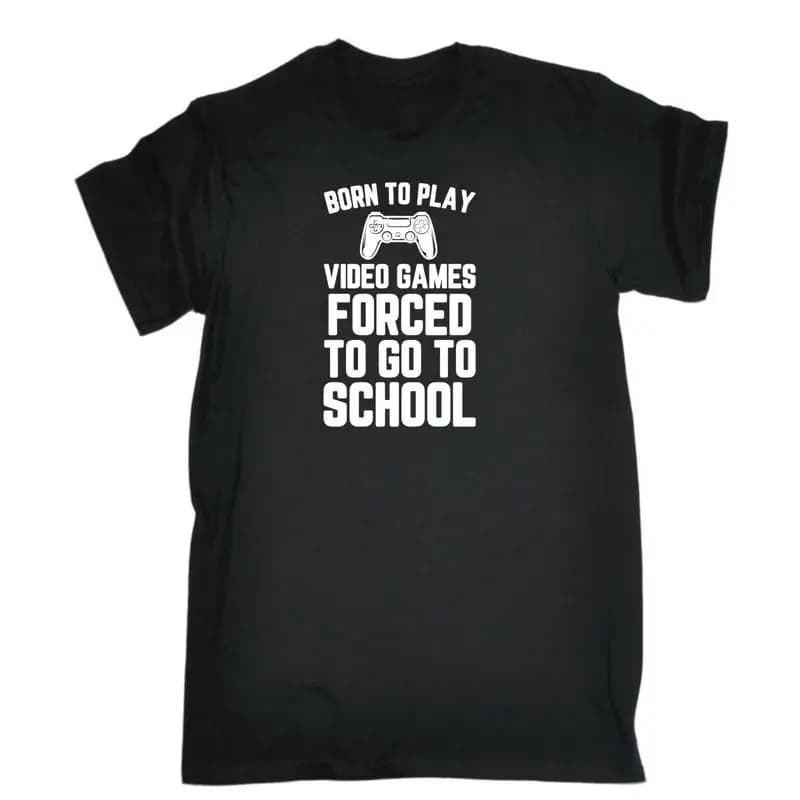 Gamer Born To Play Videogiochi Forced Go School Maglietta divertente da uomo