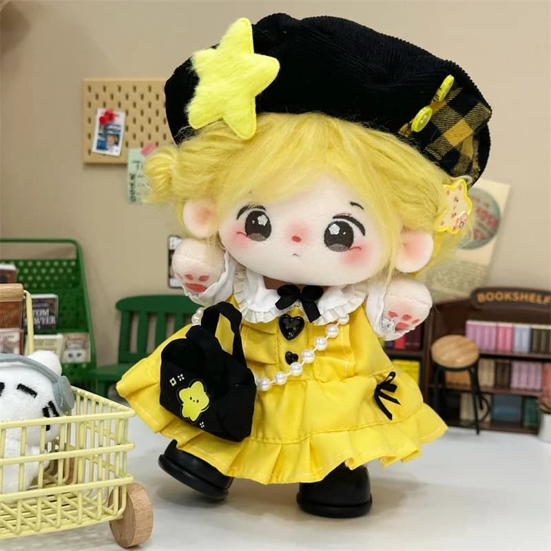 Set di vestiti estivi per bambole in cotone da 20 cm, completo giallo stellato con berretto e borsa, per vestire e cambiare abiti le bambole di peluche in cotone.