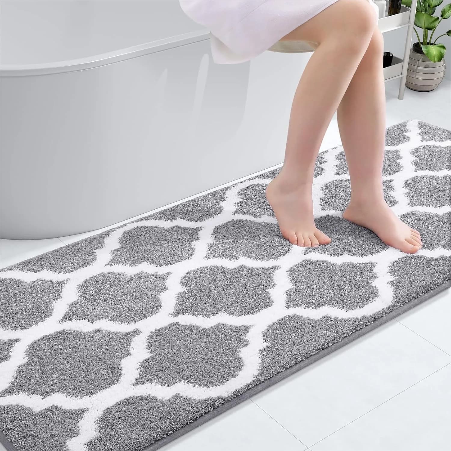Tappeti da bagno 70x24, morbidi e assorbenti in microfibra, tappetini antiscivolo per doccia, lavabili in lavatrice, grigio