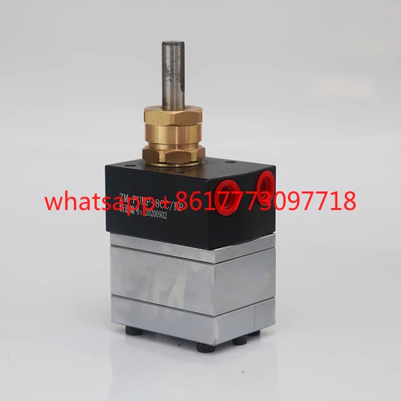 Electrostatic spray paint paint oil pump gear , electric pump large flow metering accessories head small DISK