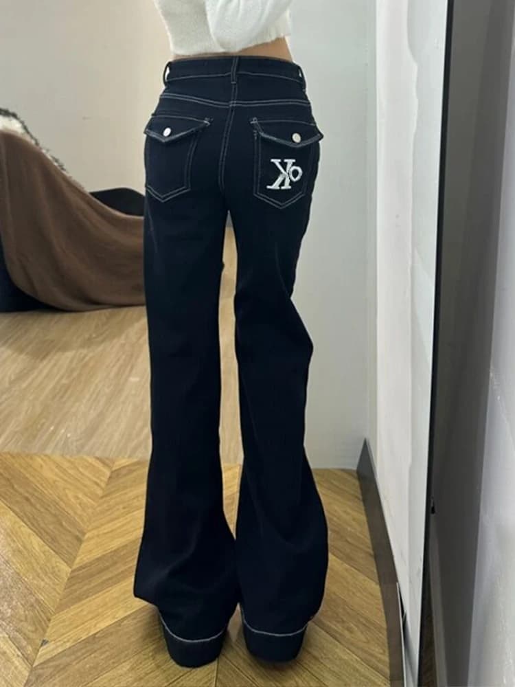 Jeans da donna con ricamo a lettere e tasche, stile American High Street, nuovo modello estivo, pantaloni micro svasati effetto snellente, stile Hot Girl