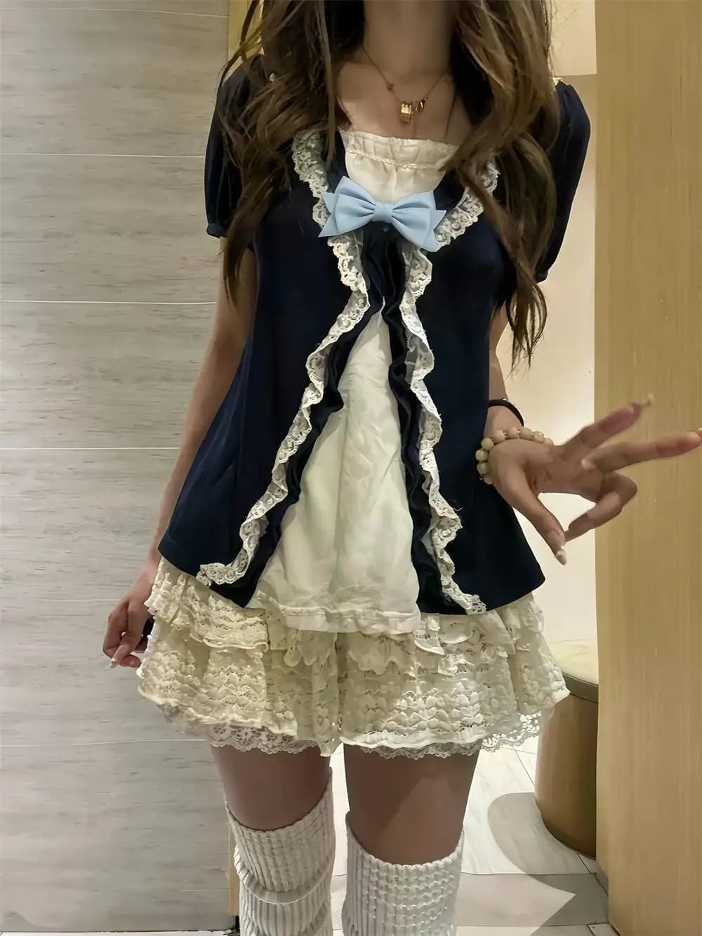 2026 New Knot Lace Short Skirt Set Slimming Elegant College Style Artistic Fashionable French Style round Neck Shor...