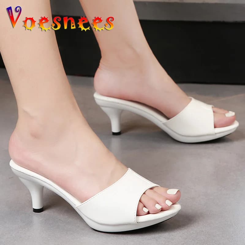 Scarpe estive da donna con tacco basso tacchi trasparenti pantofole in pelle verniciata sandali Sexy tacchi bassi in cristallo scivoli scarpe da festa donna mulo