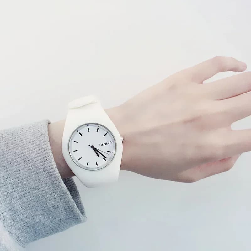 Women's Watch Color Cream Fashion Gift Ultra-thin Silicone Strap Time Watch Free Sports Wrist Watch Geneva Women's Jelly Watches