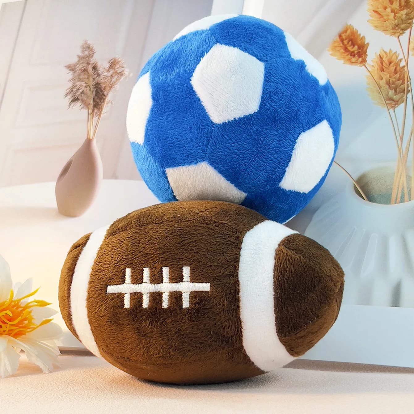 Giocattolo per Cani a Forma di Pallone da Calcio e Rugby: Gioco Interattivo per Addestramento Cuccioli, Allevia il Dolore da Dentizione e Divertimento per Cani Energetici