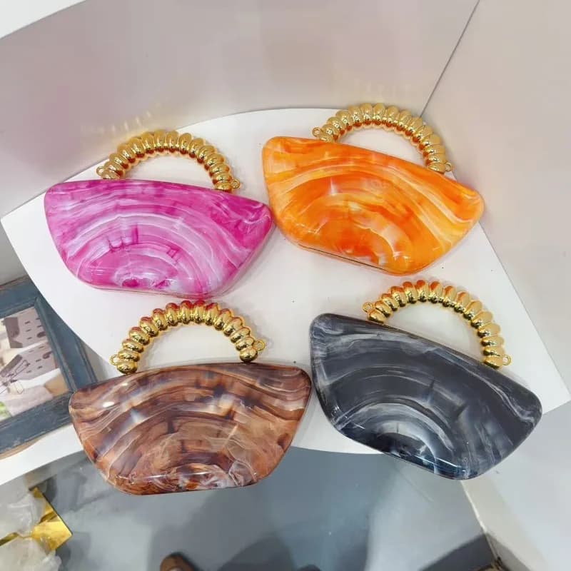 Borsa Clutch in Acrilico con Motivo a Spirale, Elegante Borsetta Arancione con Manico a Spirale Dorato