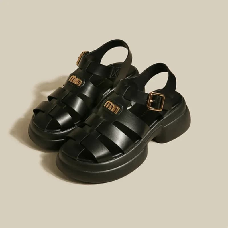 2025 Nuova moda estiva, comode e casual piattaforma con suola spessa piattaforma scarpe casual da donna stile britannico con suola spessa