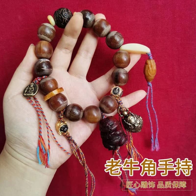 Tibetan-style horn bell with 18mm patterned beads, two-disc Buddha charm, handcrafted cat pendant, Kung Fu tiger demon-busting b
