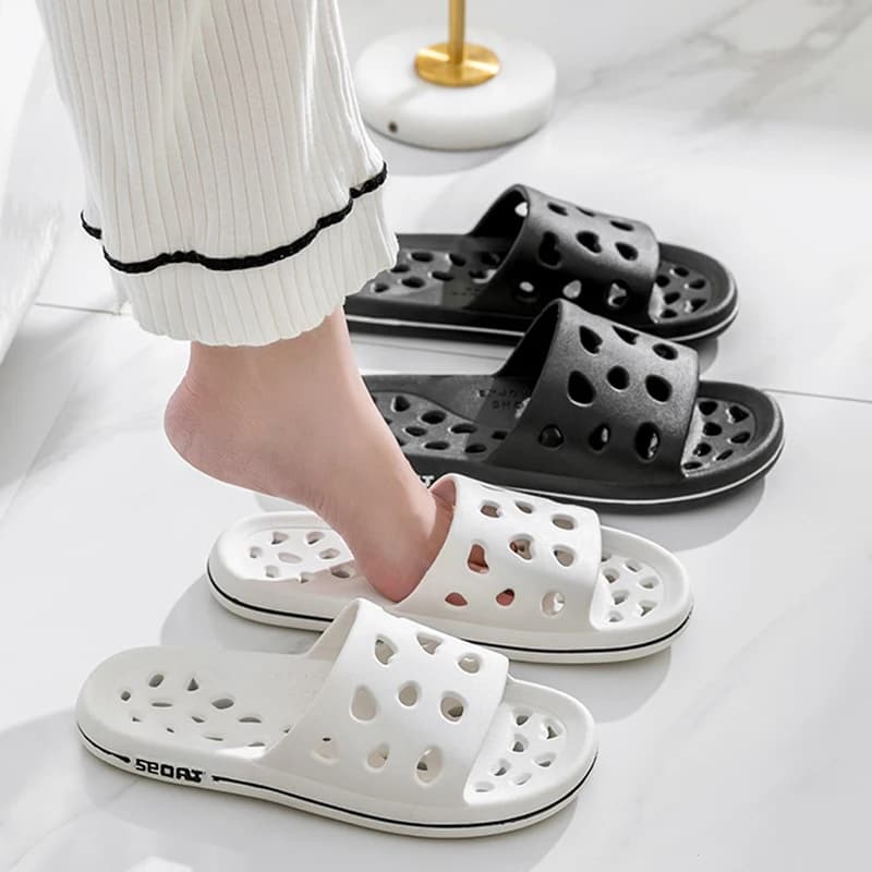 Ciabatte da casa unisex Cloud Hollow Out, sandali estivi, infradito da spiaggia antiscivolo morbide, scarpe da casa femminili e maschili, taglie forti