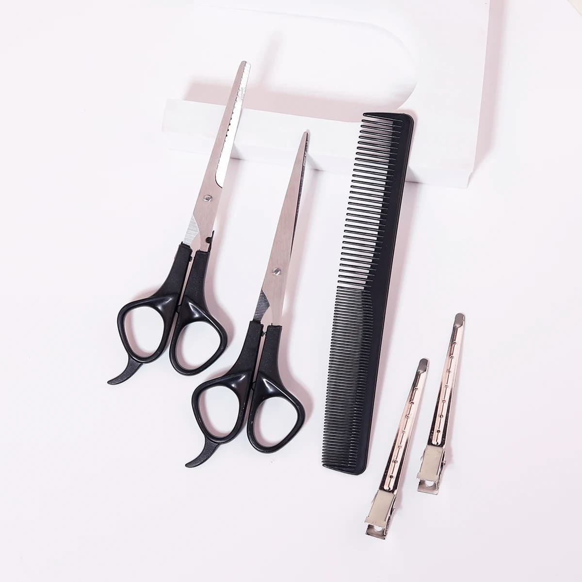 Set di pettini per acconciature da 5 pezzi - Include forbici piatte e fermagli per capelli, adatti per parrucchieri, speciali per parrucche in capelli veri