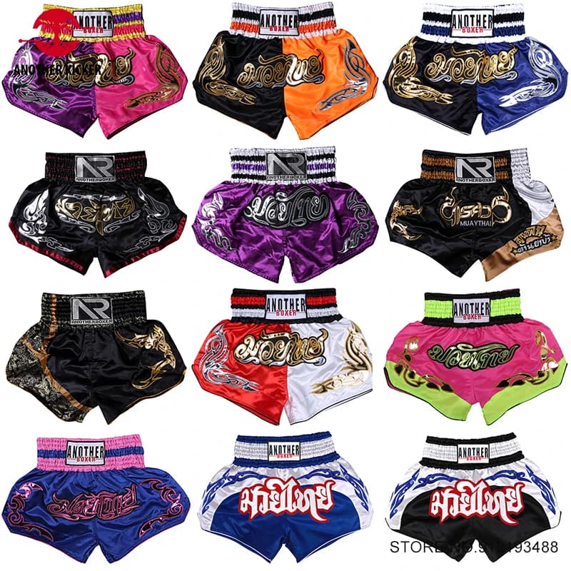 Pantaloncini Muay Thai Pantaloncini ricamati per boxe tailandese per bambini Uomini Donne Boxer corti Kickboxing Gym Team MMA Abbigliamento da allenamento