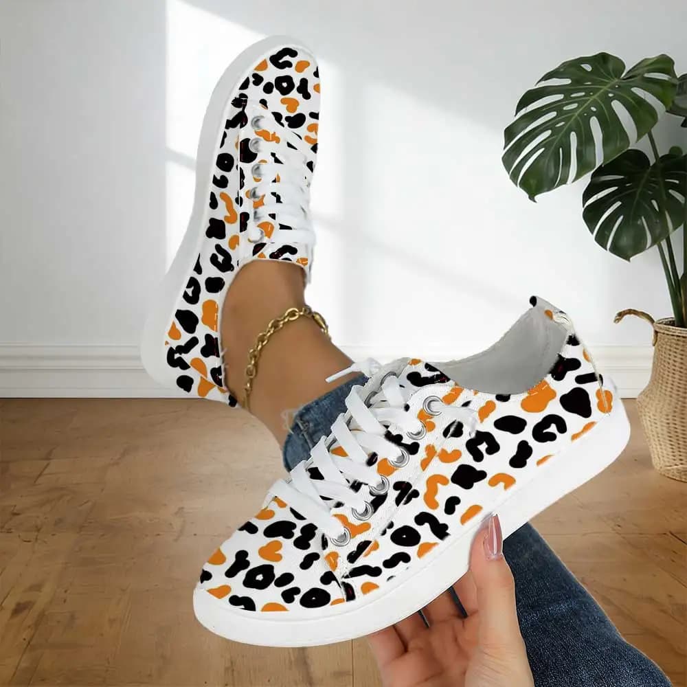 Scarpe di tela con stampa leopardata dolci e alla moda, sneakers basse traspiranti con suola morbida, scarpe basse da donna