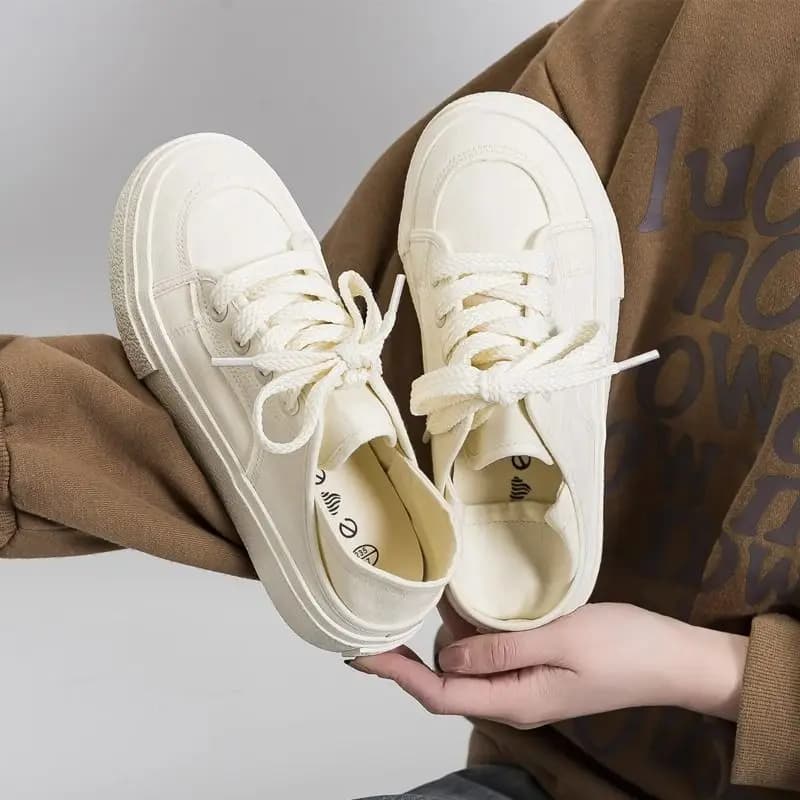 Spring and Autumn Fashion Women's Breathable Korean Style Thick Sole Canvas White Sneakers 2025 New Design for Students Shoes
