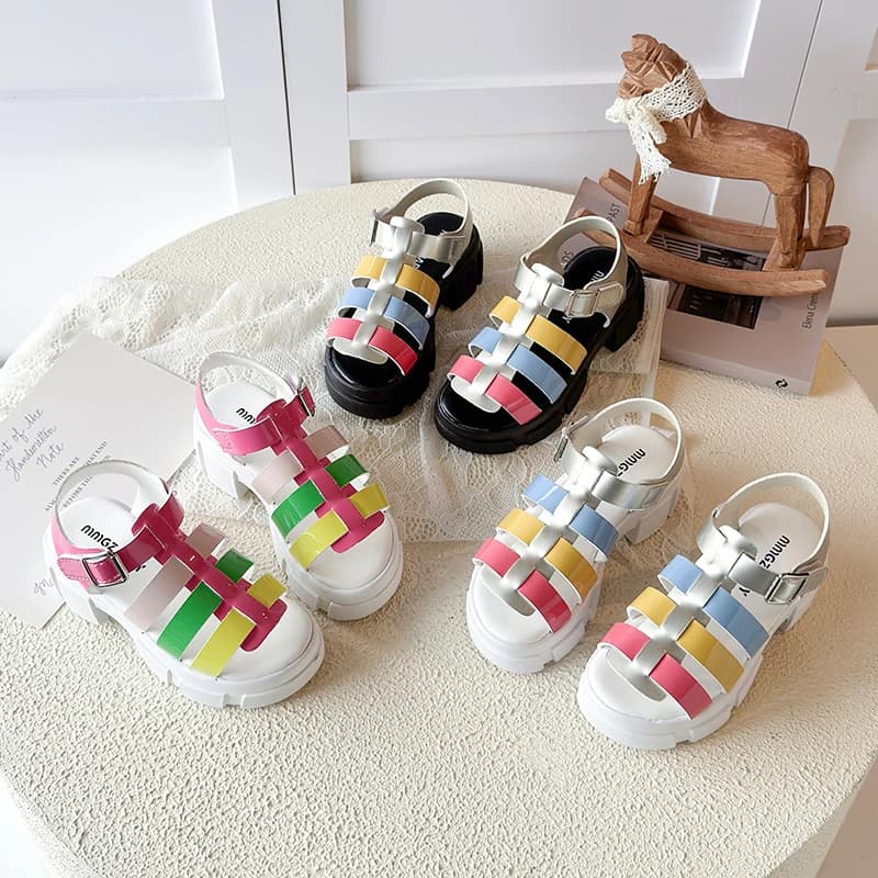 Sandali Gladiatore Arcobaleno per Bambine, Scarpe Estive alla Moda con Suola Spessa, Chiusura a Strappo, Design Traforato, Casual per Uso Quotidiano, Taglie 27-36