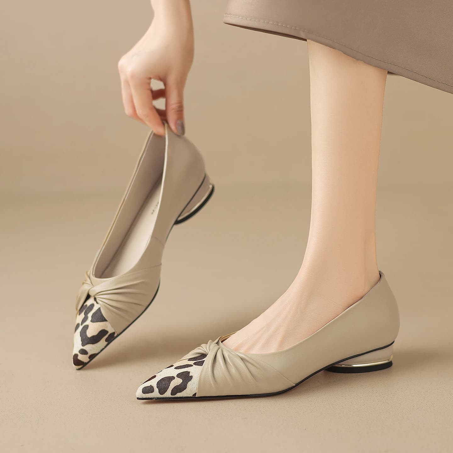 Genuine Leather leopard Summer sandals Pointed Toe Shoes for Women Summer Shoes Elegant Office Casual Flats