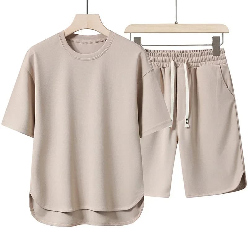 Nuovo set di abbigliamento sportivo estivo da uomo, un set di 2 pezzi composto da t-shirt a maniche corte traspirante da uomo alla moda + pantaloncini da jogging.