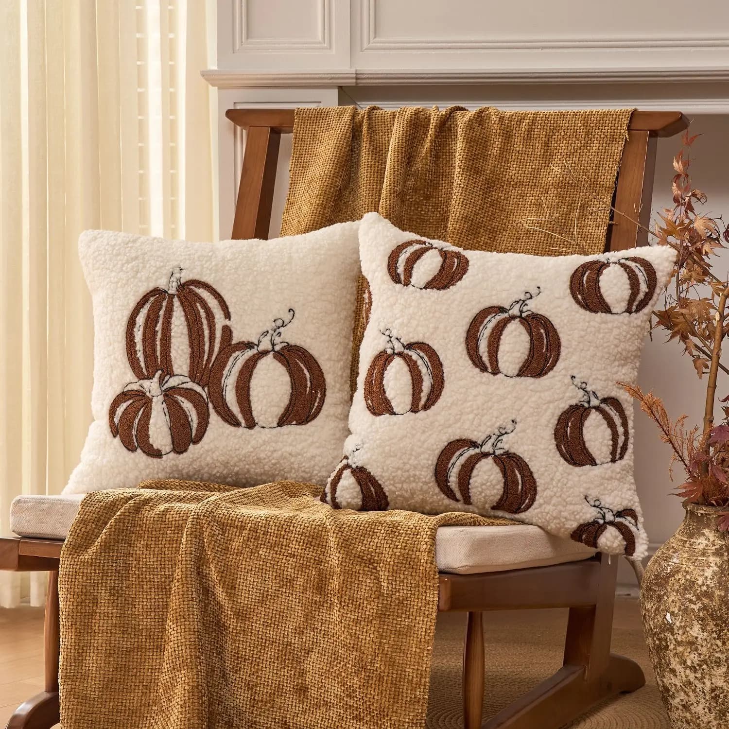 Confezione da 2 federe per cuscini in pile di peluche, fodera per cuscino con ricamo di zucca di cartone animato con decorazioni per il Ringraziamento, accogliente decorazione per la casa del festival autunnale