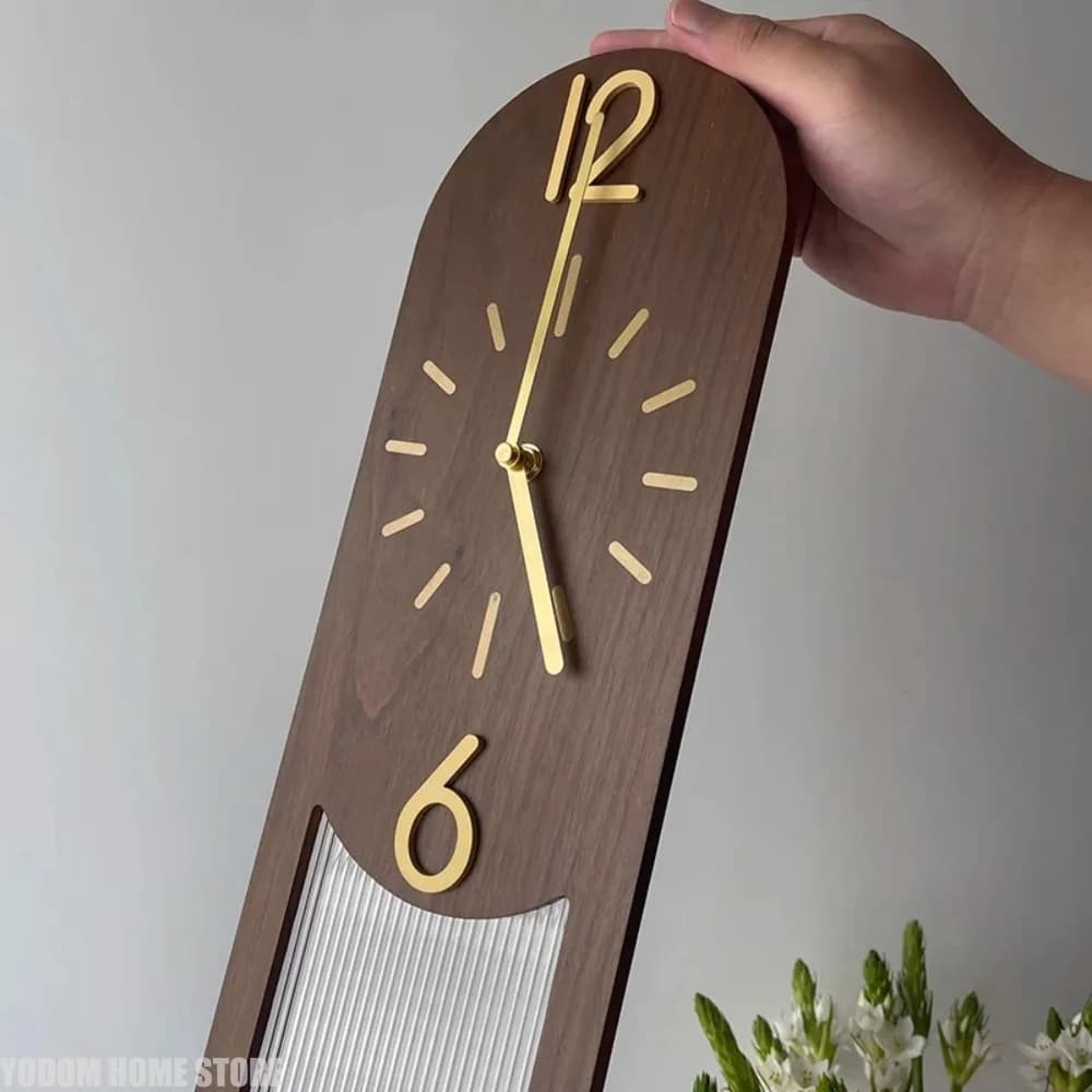 Simple Wall Clocks Nordic Luxury Retro Clocks Elegant Wooden Design Clock Household Entrance Hall Aesthetic Home and Decoration