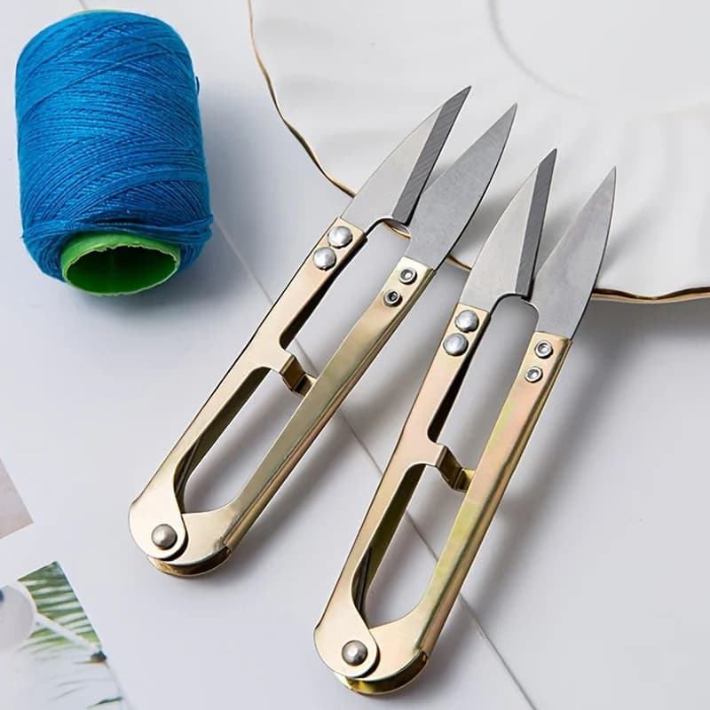 1 Pocket Fishing Scissors with U-shaped Spring for Easy Hook Removal