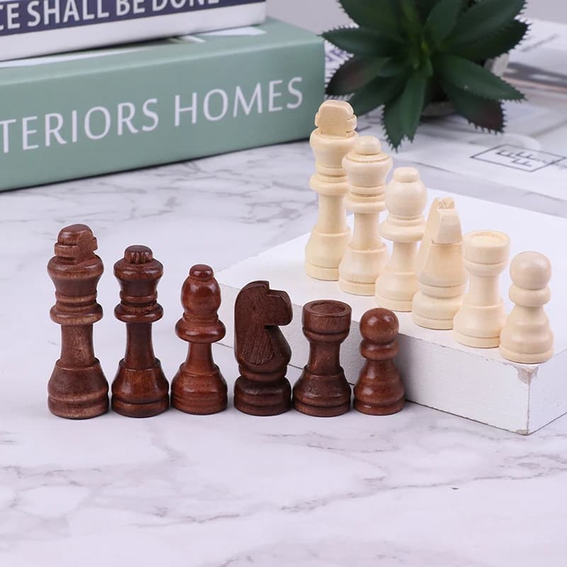 Set di Pezzi degli Scacchi in Legno da 2,2 Pollici, Gioco degli Scacchi Internazionale, Accessori per Intrattenimento