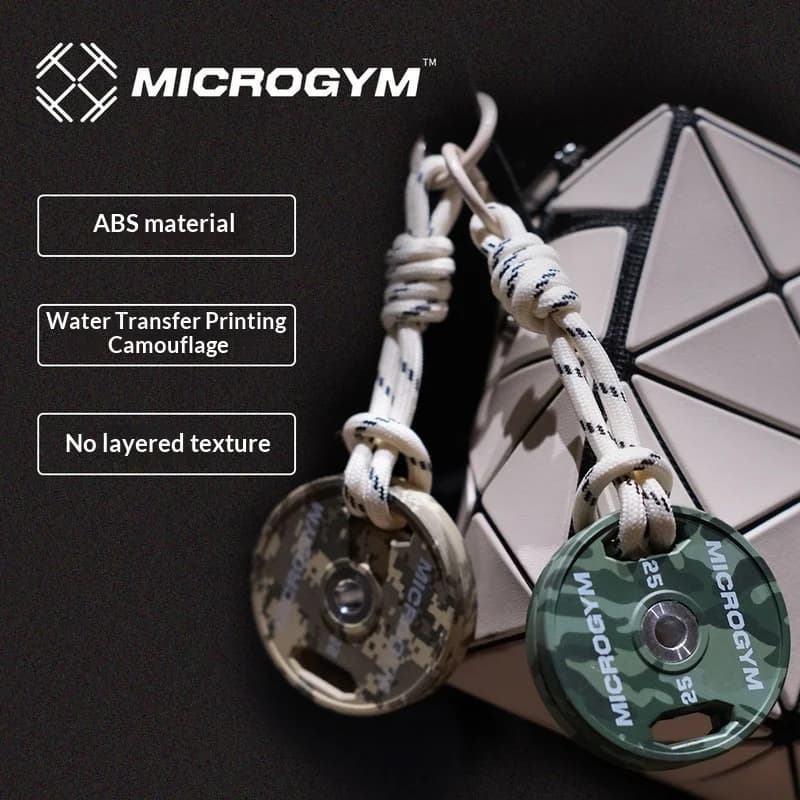 MICROGYM Portachiavi con Piastra Pesi Mimetica, Ciondolo da Palestra, Accessorio Decorativo per Borsa, Zaino, Telefono, Regalo per Amanti del Fitness Uomini e Donne