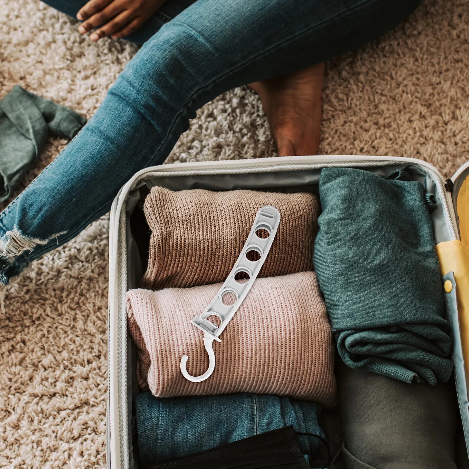 Appendiabiti Pieghevole da Viaggio Leggero e Salvaspazio per Pantaloni, Camicie e Calzini