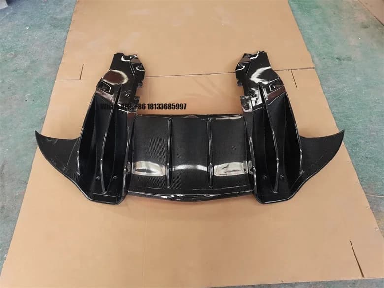 OEM Style Carbon Fiber Car Rear Bumper Diffuser For Mclaren 540C 570S 2015-2018