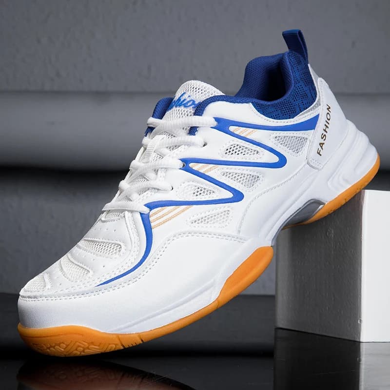 Nuove scarpe sportive per uomo e donna, scarpe da ping pong antiurto con suola spessa e lacci scollati e scarpe da badminton