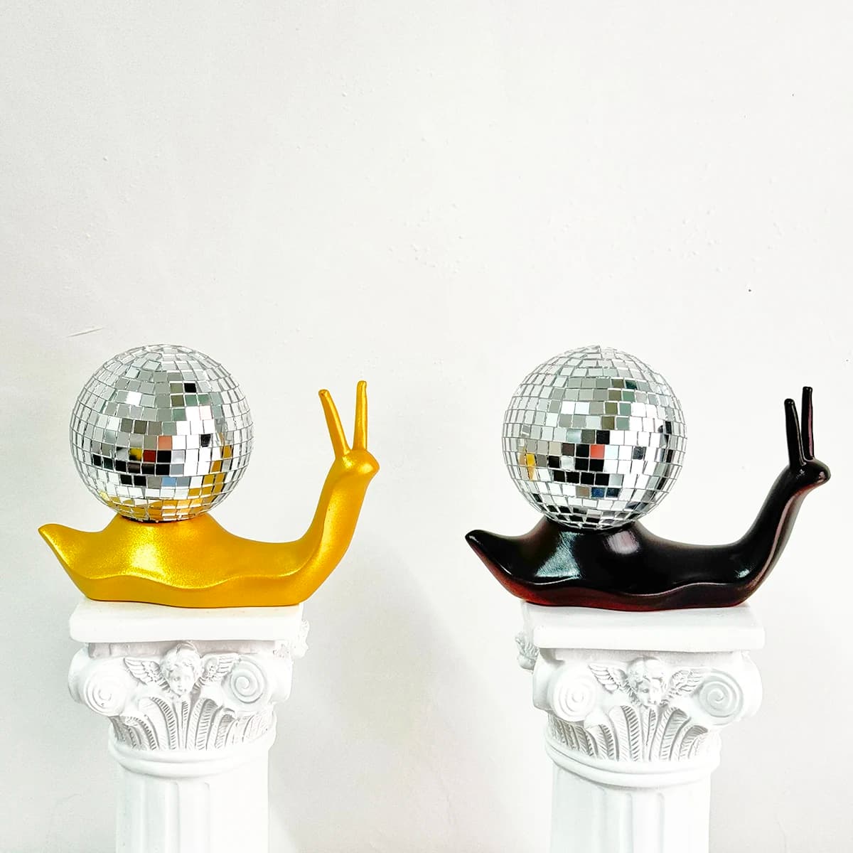 Lumaca da discoteca Modello di lumaca in miniatura Figurine di animali Palla da discoteca riflettente retrò per decorazioni da tavola