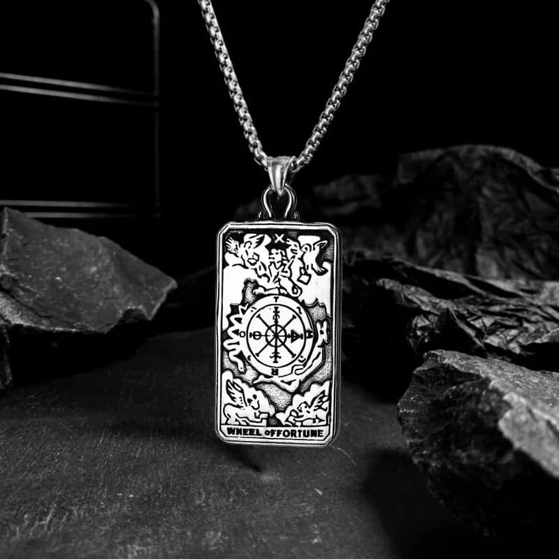 Collana con ciondolo tarocchi vintage di nuovo arrivo in acciaio inossidabile con design quadrato geometrico placcato in argento per uomo