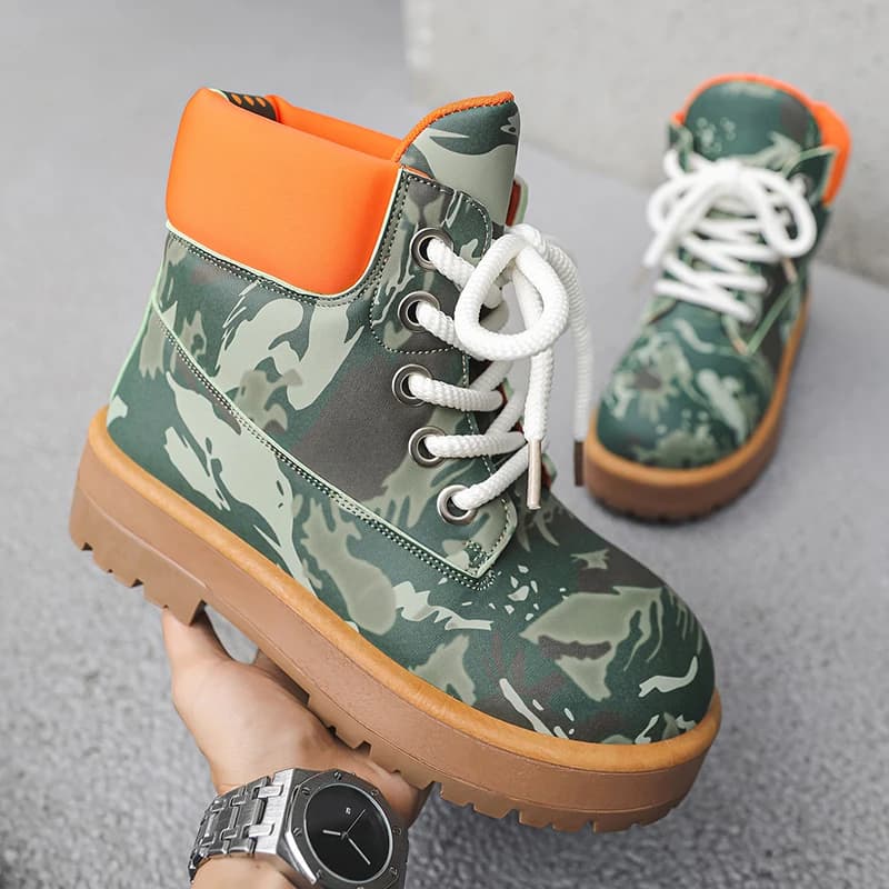 Stivali alti da uomo con suola spessa Stivali in pelle antiscivolo resistenti all'usura alla moda Nuove scarpe da passeggio per esterni comfort casual autunnali