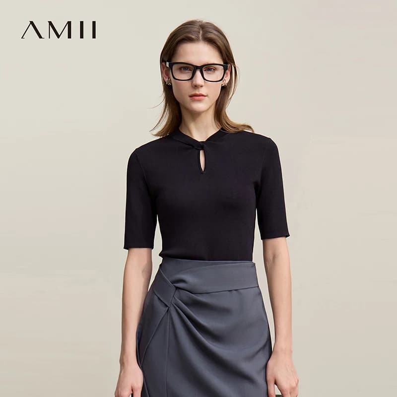 AMII Top da Donna Primavera 2026 Nuovo Casual Elegante con Nodo e Design Traforato Maglietta a Mezza Manica in Maglia 12641050