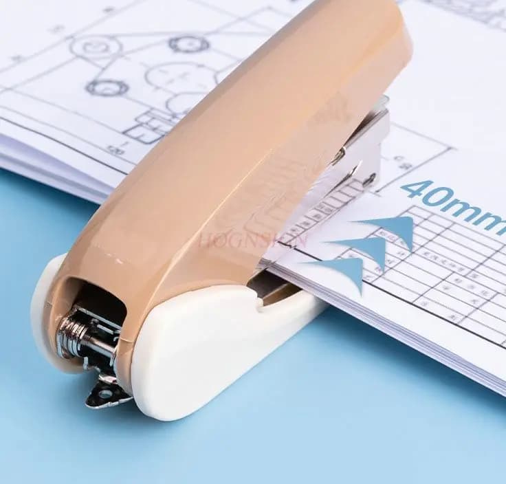 studenti da tenere con le mani Cucitrice senza sforzo per uso in ufficio, mini misure facili da legare per