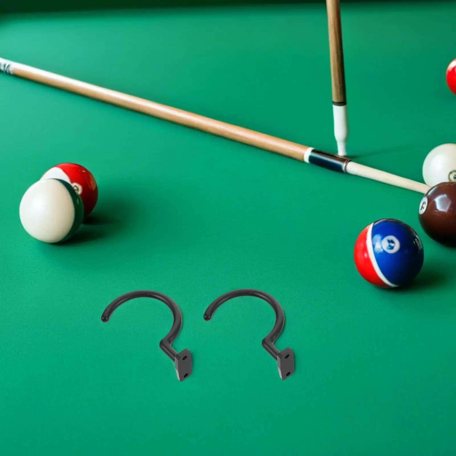 Set di 4 Ganci per Tavolo da Biliardo, Finitura Nera, Supporto Resistente all'Usura in Metallo per Stecche, Organizzatore Sottotavolo per Stecche da Biliardo e Snooker