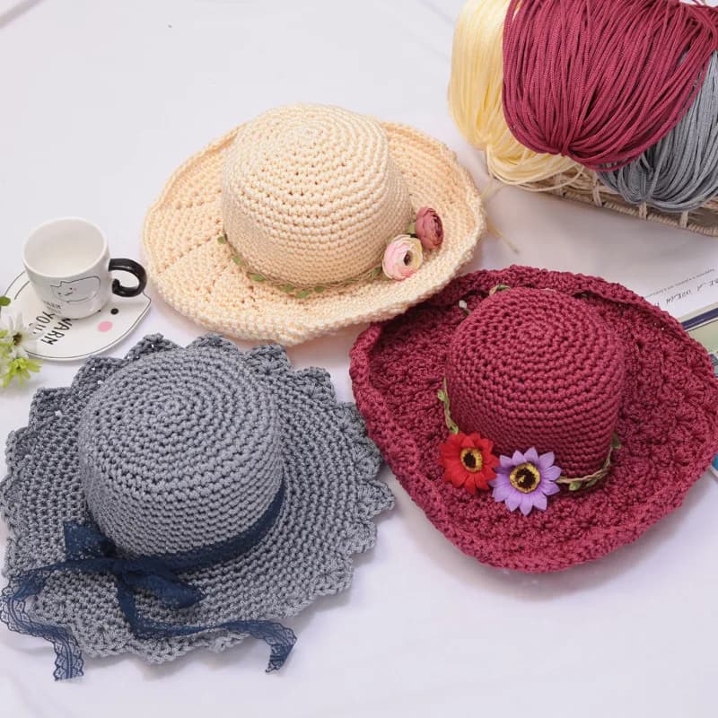Sfera in filo di seta ghiacciata con corpo leggero di medio spessore da 195 g/palla da 3 mm e 200 m. Una linea cava. Cappello lavorato a mano con filo primaverile ed estivo