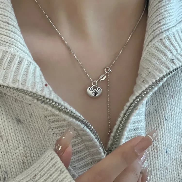 argento 925 lucido piccolo Ruyi Lock collana leggera di lusso nuovo in stile etnico semplice gioielli con ciondolo a catena con colletto lungo