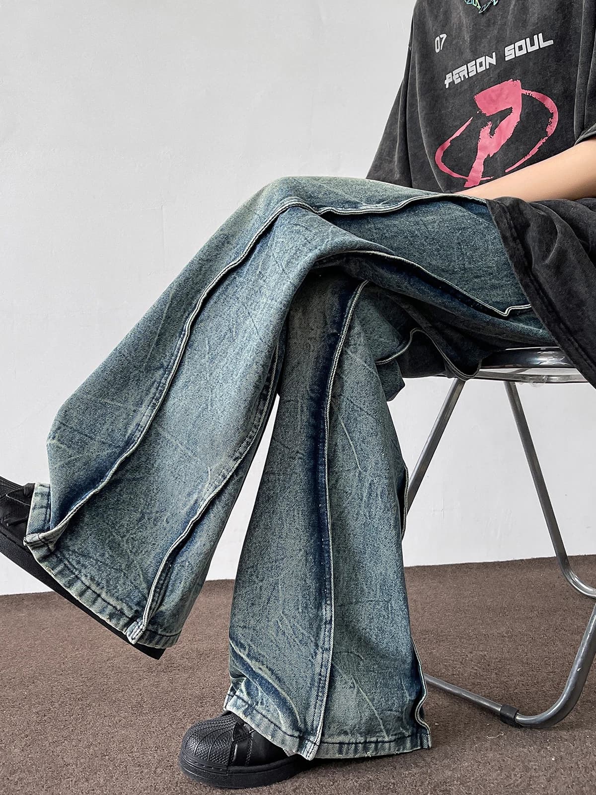Jeans Larghi da Uomo Primavera Autunno Nuovi Pantaloni Svasati a Gamba Dritta Micro Flared Trendy High Street Hip Hop Stile Americano