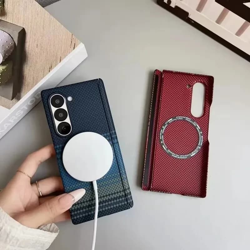 Custodia per telefono MagSafe con texture in fibra di carbonio alla moda per Samsung Galaxy Z Fold 6 5 7 5G Cover antiurto con ricarica wireless magnetica