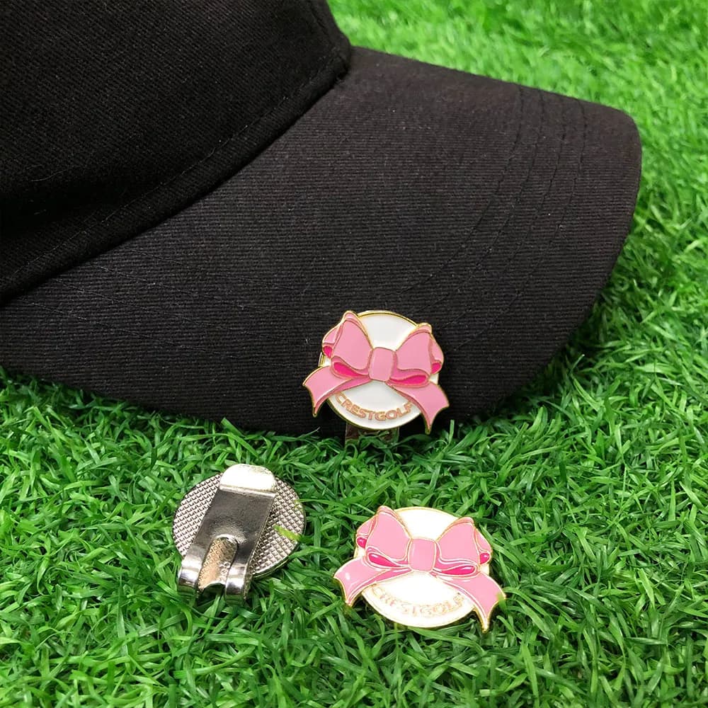 Divertente clip magnetica per cappello con pennarello per pallina da golf per golfisti Accessori da golf fantastici per gli amanti del golf 3 stili tra cui scegliere 3 pezzi/borsa