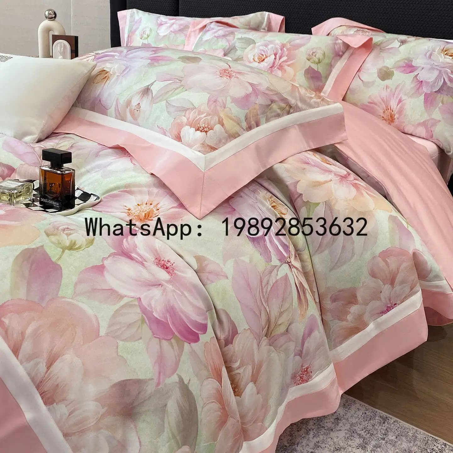Set of four pieces in high-end printed cotton PYJ, luxury bedding and duvet cover.
