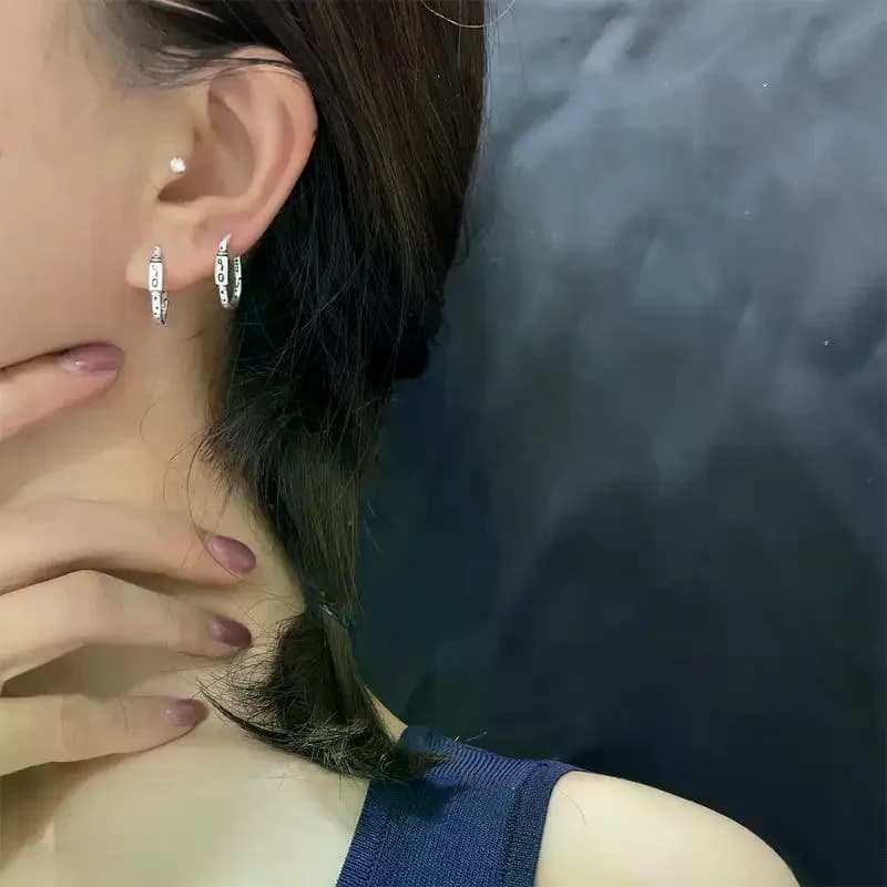 Orecchini a Cerchio Vintage Estivi con Graffiti per Donne e Ragazze, Gioielli Punk alla Moda, Regalo per Amiche, Accessorio per Feste