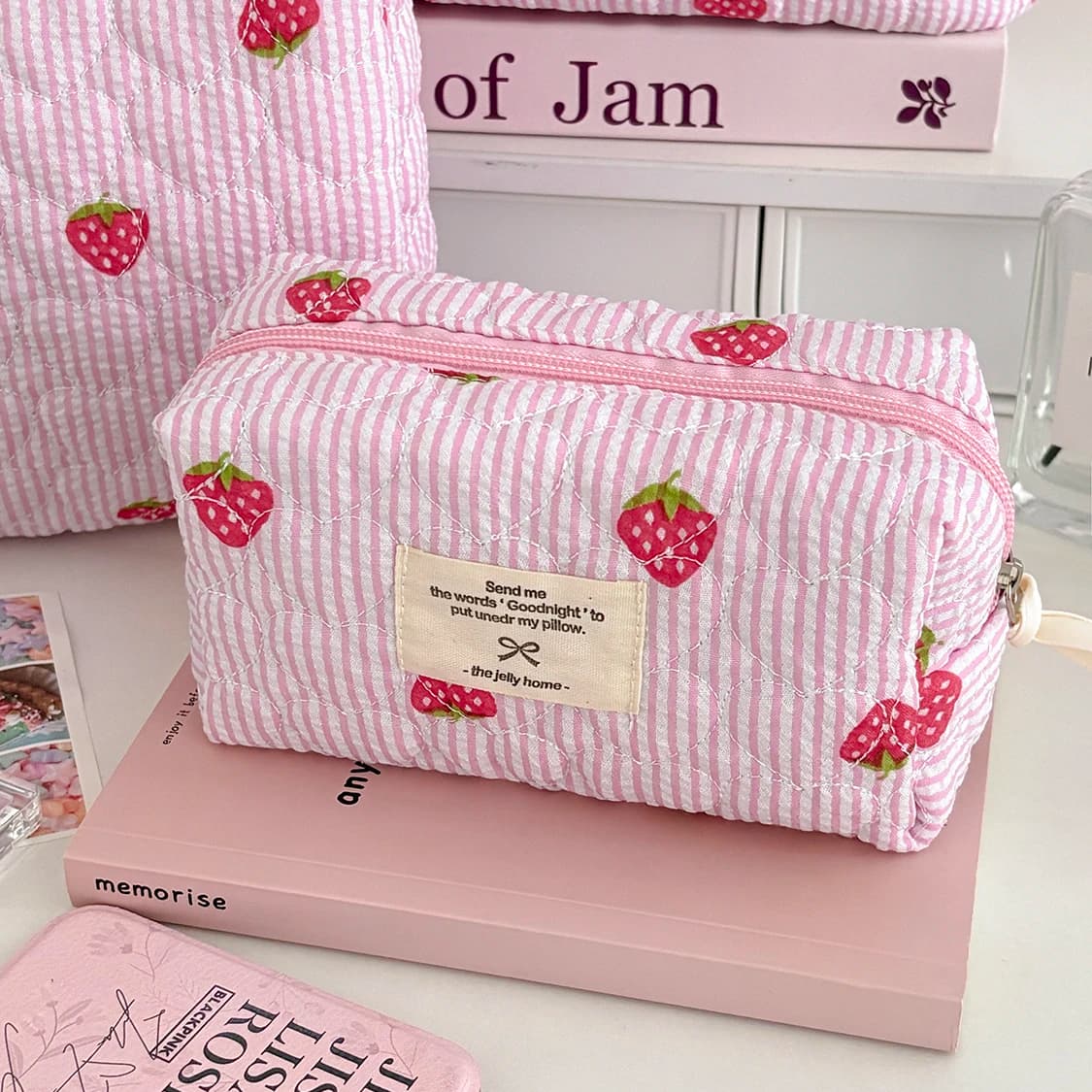 1PC borsa trapuntata cosmetica da donna rosa fragola organizzatore da viaggio portatile borsa da toilette per trucco borsa da donna con cerniera