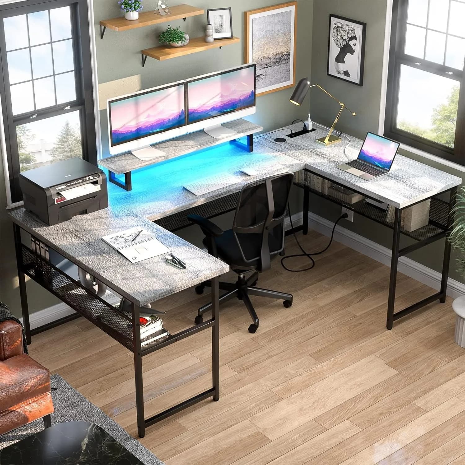 Scrivania da Gaming a Forma di U con Luci LED e Prese di Corrente, Scrivania per Computer per Casa e Ufficio