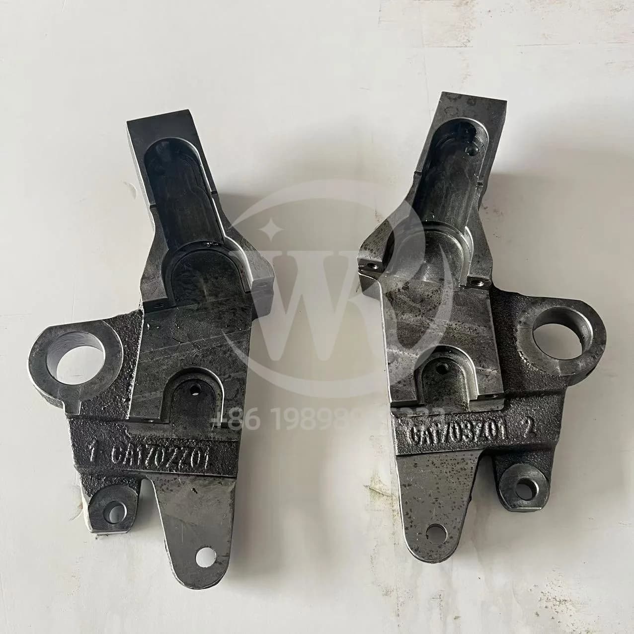 Komori GL40 CA1703Z01 CA1702Z01 Water Roller Pendulum Bracket Komori Offset Parts