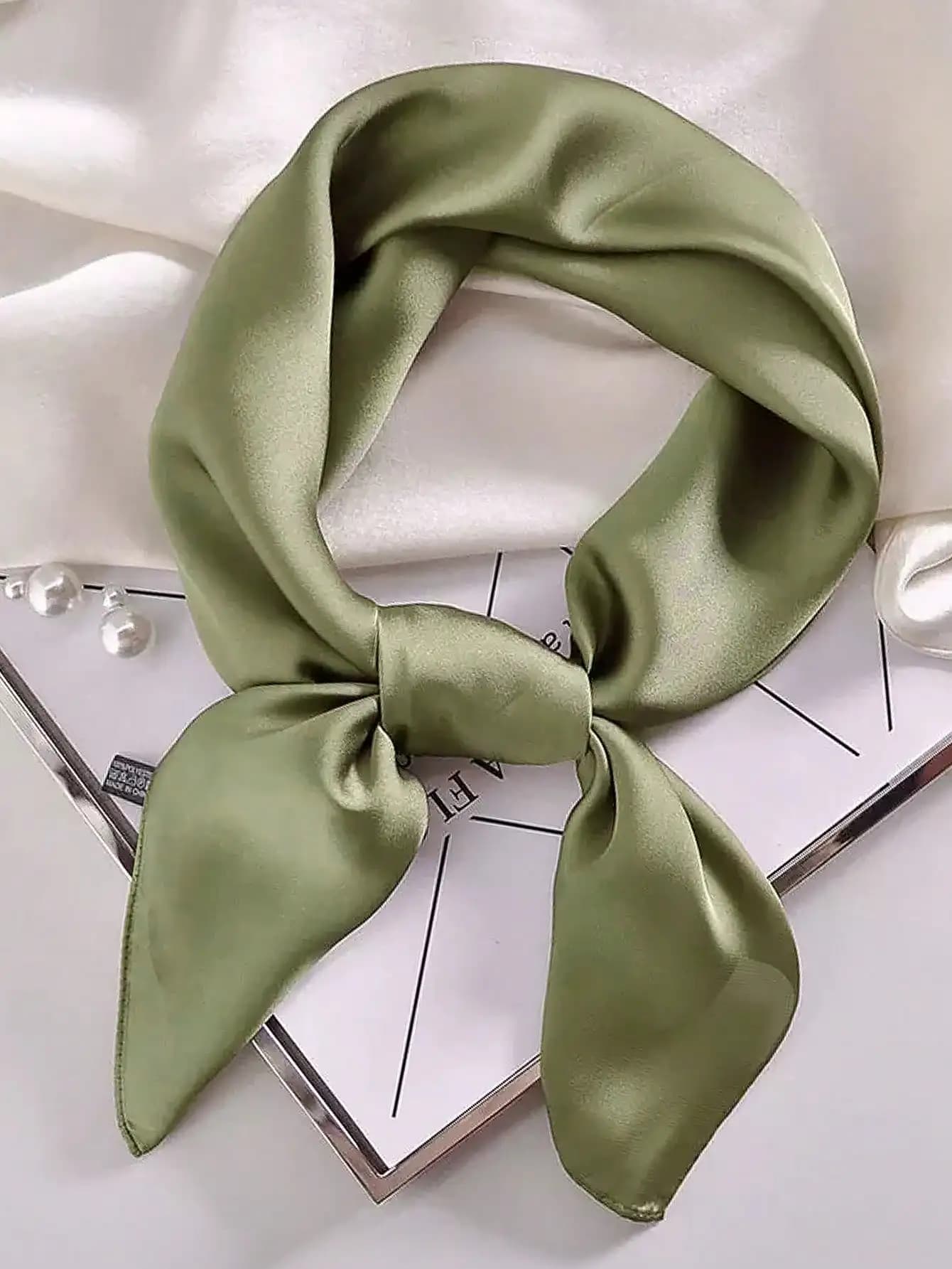 1pc Women's Solid Color Square Scarf, Fashion Plain Silk Scarf, Versatile Headband, Waistband, Bag Strap, Multi-Functional Shawl For Dress